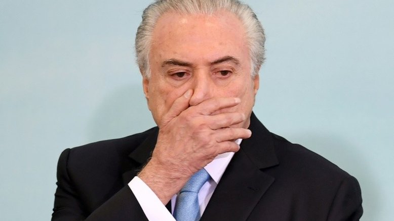 Após decisão do STJ, Temer deixa prisão em São Paulo