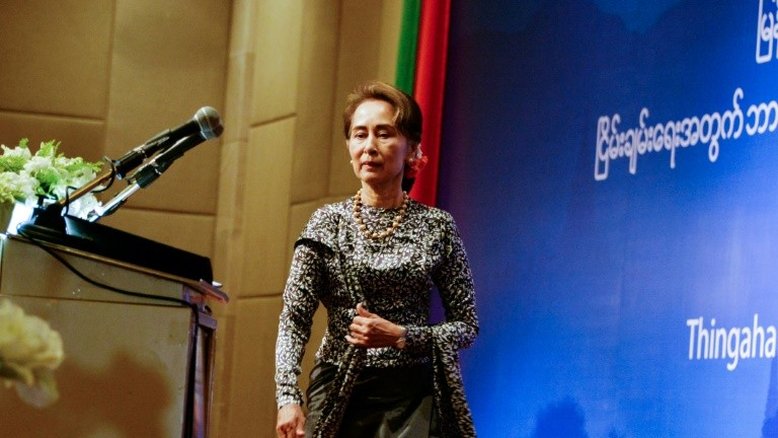 Imagem da Nobel da Paz Aung San Suu Kyi sofre novos danos com caso Reuters