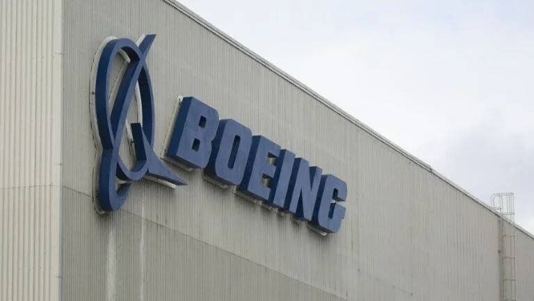 Regulador aéreo confiou na avaliação da Boeing sobre software dos 737 MAX