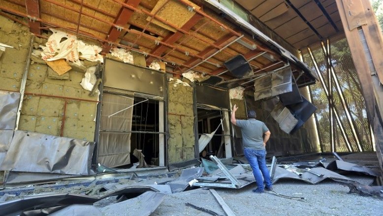 Disparado foguete na Líbia contra hotel onde estavam deputados contra marechal Haftar