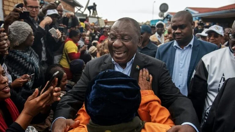 Partido do presidente sul-africano se aproxima da vitória nas legislativas