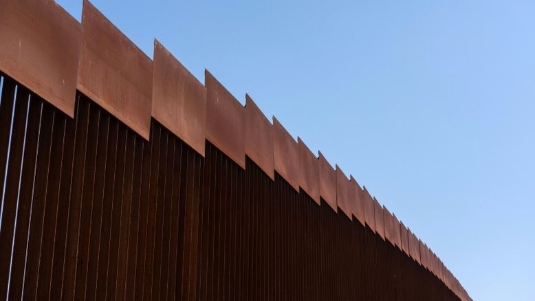 EUA detém recorde de 1.036 imigrantes na fronteira com o México