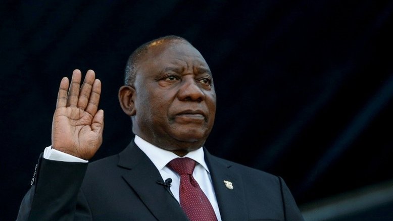 Ramaphosa presta juramento e promete 'dias melhores' na África do Sul