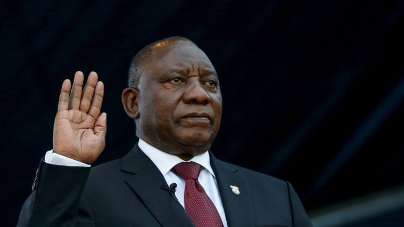 Ramaphosa presta juramento e promete 'dias melhores' na África do Sul