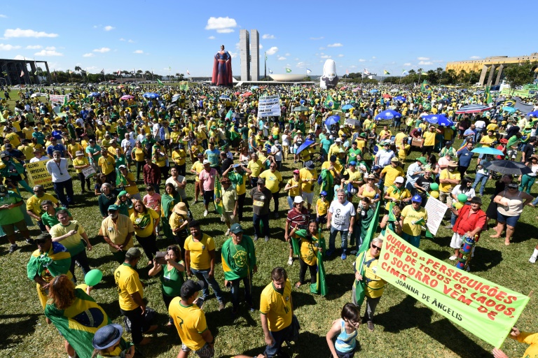 Milhares De Brasileiros Vão às Ruas Manifestar Apoio A Bolsonaro IstoÉ Independente