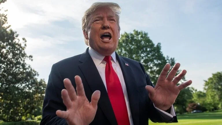 Trump reconhece ajuda russa em eleição de 2016 mas recua