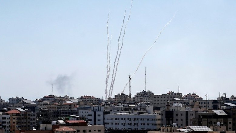 Resposta israelense a foguetes disparados de Gaza mata quatro palestinos