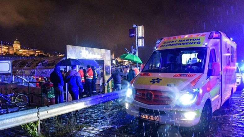 Naufrágio em barco de turistas deixa três mortos e 16 desaparecidos em Budapeste