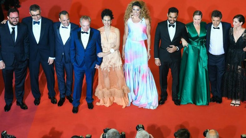 'Bacurau' empolga críticos no 1º dia de Cannes ao falar sobre resistência popular