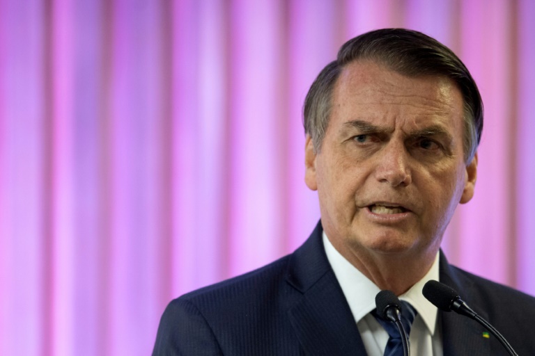 Bolsonaro diz a aliados que não irá às manifestações do dia 26