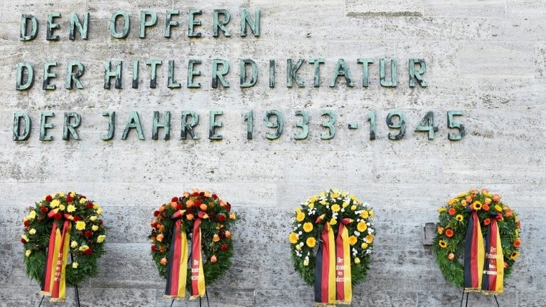 Alemanha sepulta vítimas de experimentos nazistas mais de 70 anos depois