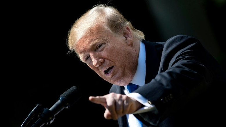 Trump volta a pressionar Pequim, que mantém negociações