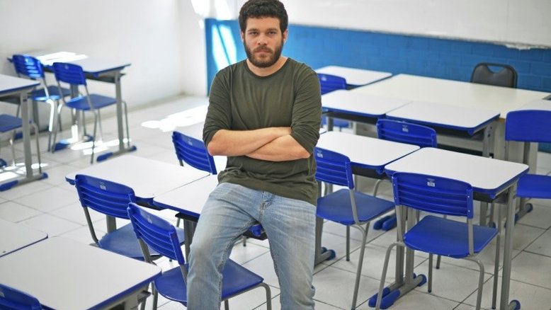 Mesmo com aumento, salários de militares e professores continuam baixos, diz Ipea