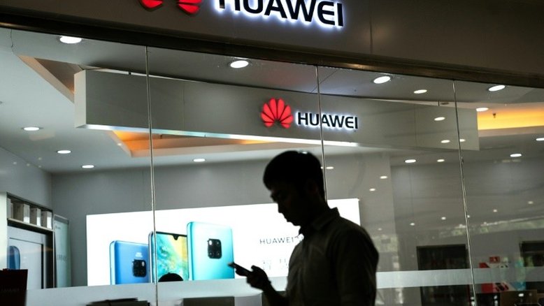Trump diz que acordo comercial EUA-China pode incluir Huawei
