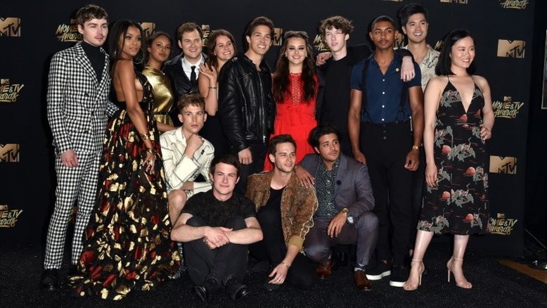 Estudo vincula série '13 Reasons Why' com aumento de suicídios de adolescentes nos EUA
