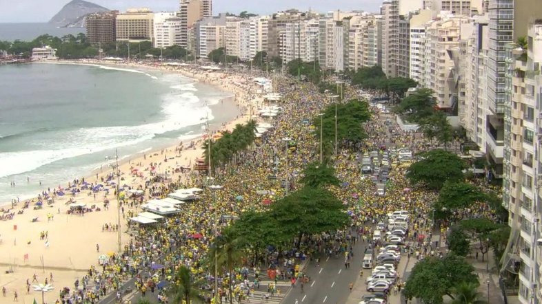Manifestações testam apoio ao Planalto