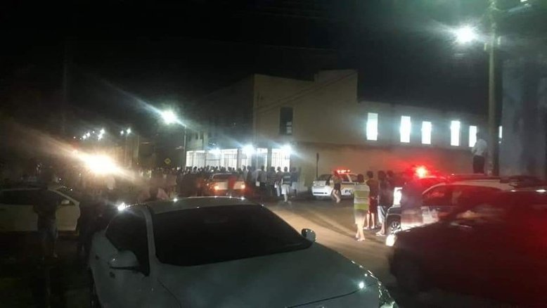 Homem ataca ex-namorada e depois atira em fiéis de igreja em Minas: 4 morrem
