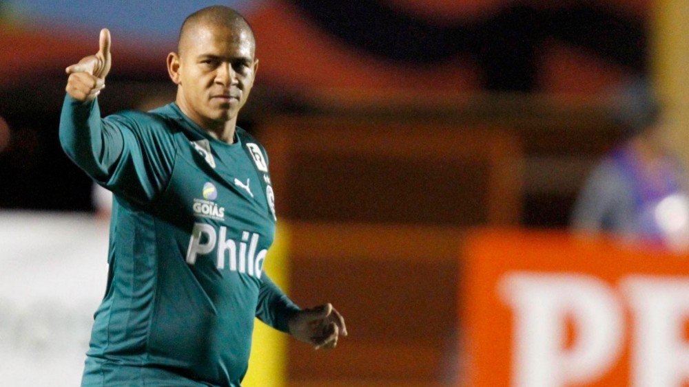 Goiás monta equipe especial para ajudar Walter a emagrecer