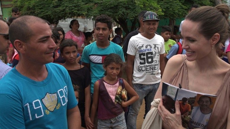 Angelina Jolie pede à Colômbia que acolha crianças apátridas de migrantes venezuelanos