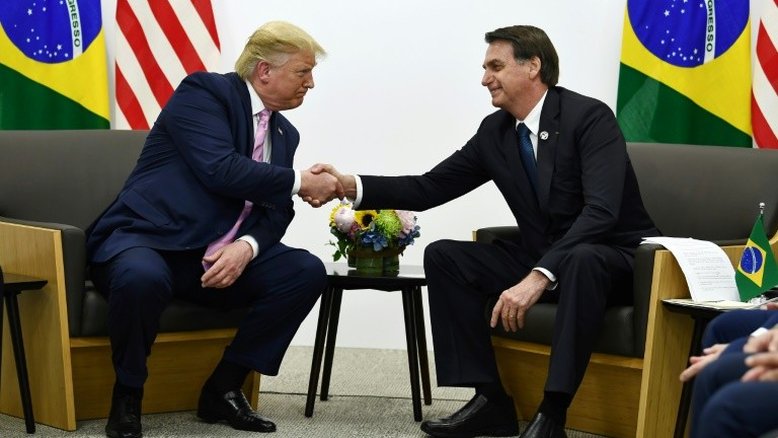 Com Eduardo nos EUA, governo espera filho de Trump como embaixador no Brasil