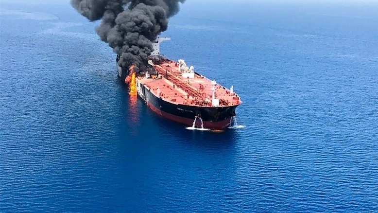 Irã nega envolvimento em ataques a petroleiros e acusa EUA de 'desestabilização'