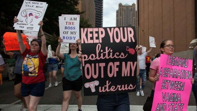 Promotores dos EUA se comprometem a ignorar leis contra aborto