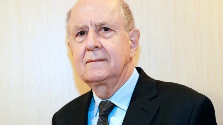 Comissão sobre abusos sexuais cometidos por padres inicia seus trabalhos na França