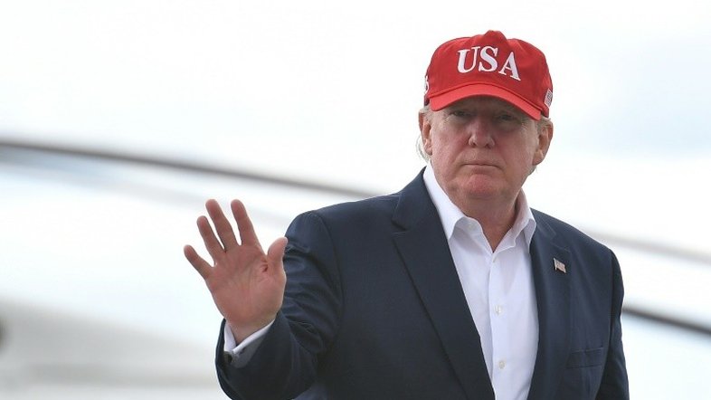 Trump fecha acordo com México para controlar migrantes