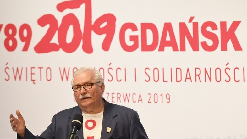 Lech Walesa relembra queda do comunismo e adverte sobre desigualdades