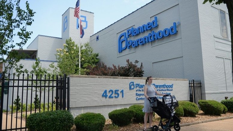 Clínica de aborto do Missouri permanecerá aberta até 1 de agosto
