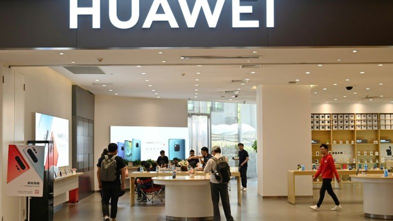 Senadores alertam Trump para que não use Huawei nas negociações comerciais