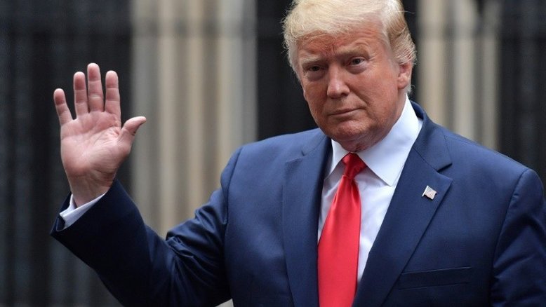 Trump defende exclusão de pessoas transgênero do Exército