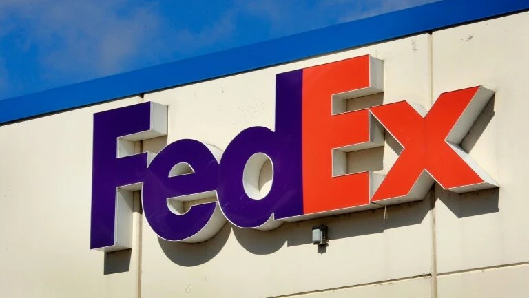 FedEx reclama com governo dos EUA por restrições a envios
