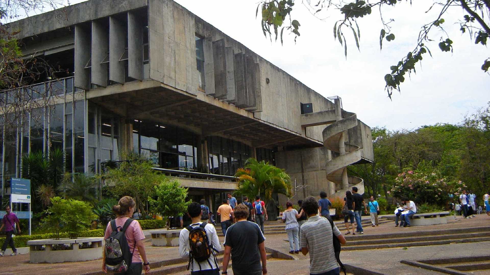 Universidade de Brasília (UnB)