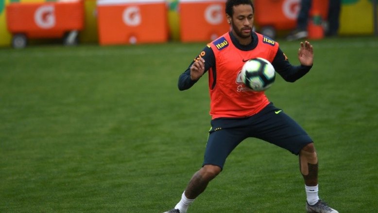 No retorno de Neymar após 3 meses, Brasil enfrenta a Colômbia em amistoso nos EUA