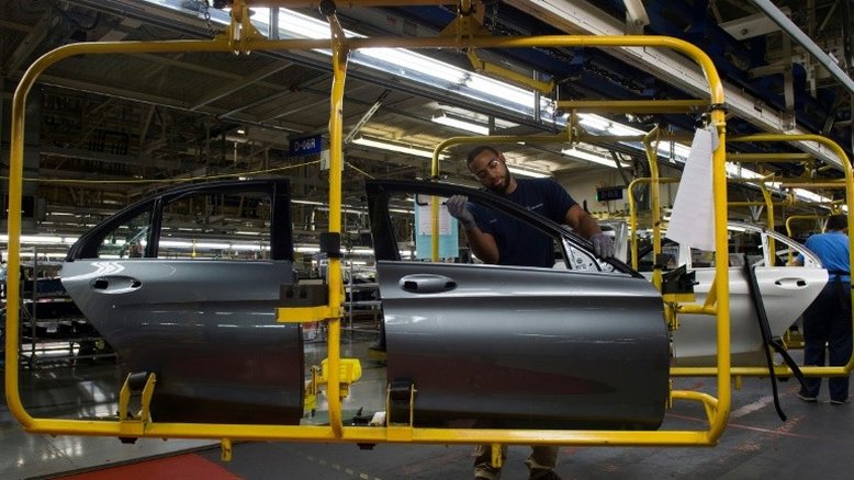 Faturamento da indústria de máquinas e equipamentos cai 6,1% em junho ante maio