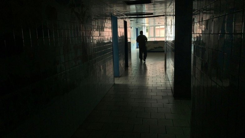Mãe de venezuelano que ficou cego em protesto pede 'justiça'