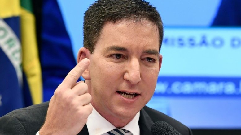 Grupos de direitos humanos apoiam Glenn Greenwald após ataques