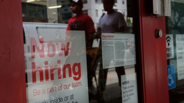 Criação de empregos cresce em julho nos EUA