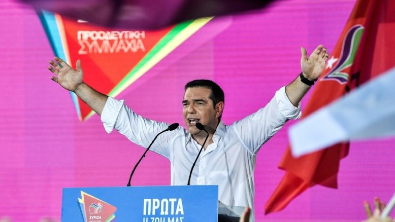 Conservadores põem fim ao governo de Tsipras na Grécia