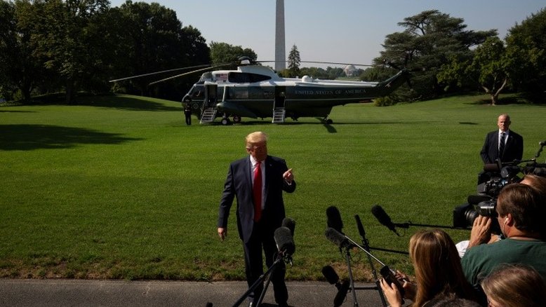 Ato de Trump é boicotado por congressistas negros em meio a acusações de racismo
