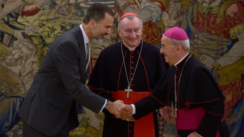 Vaticano esclarece posicionamento sobre restos de Franco