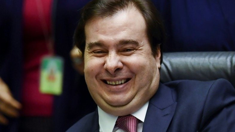 Maia reafirma que PEC paralela deve focar em Estados e municípios na Câmara