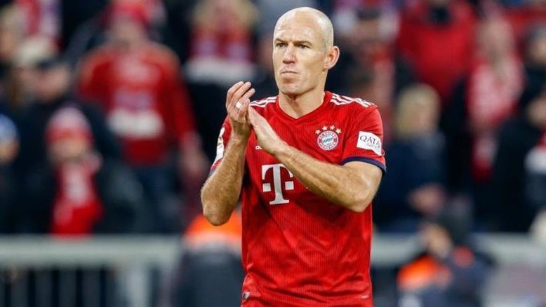 Holandês Robben encerra carreira