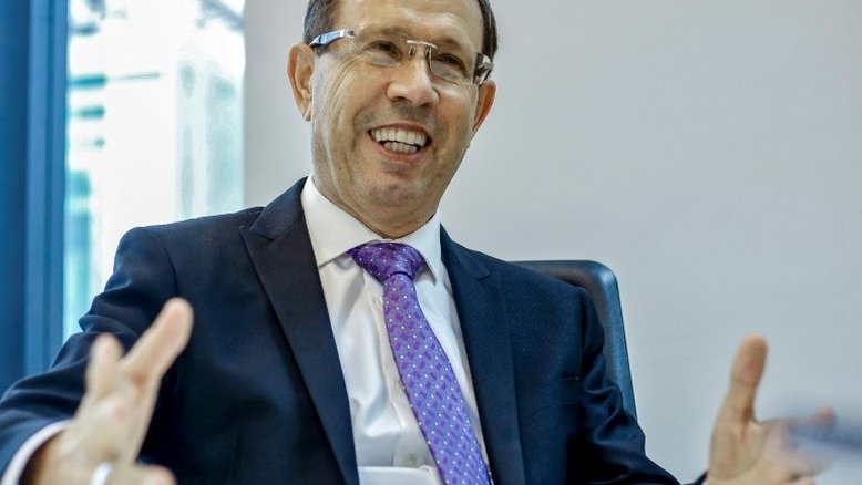 Empresário Carlos Wizard vai assumir secretaria do Ministério da Saúde