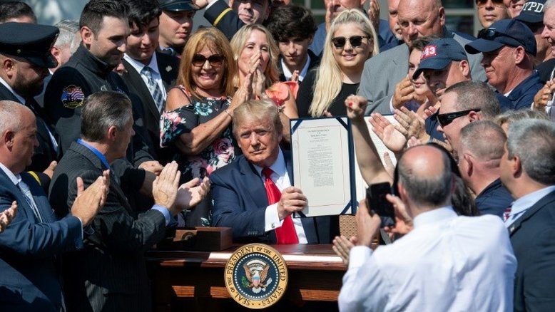 Trump ratifica lei sobre indenização a vítimas do 11/9