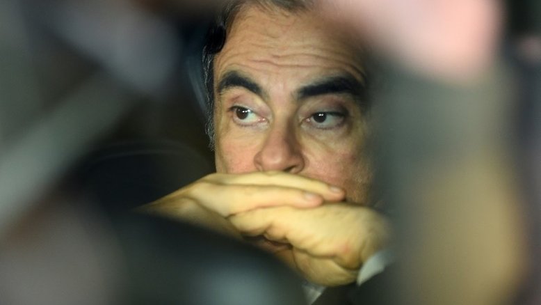 Carlos Ghosn abre processo contra Nissan e Mitsubishi Motors