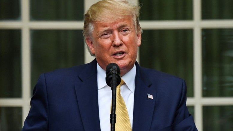 Trump abre mão de incluir pergunta sobre cidadania no censo 2020