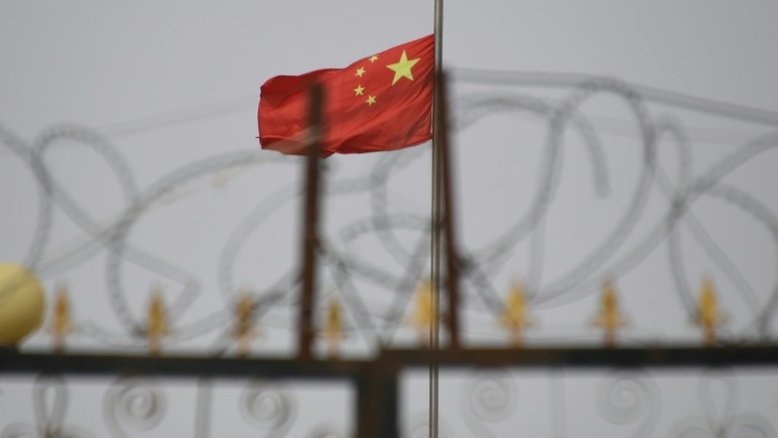 Dez anos após confrontos em Xinjiang, tensão étnica persiste