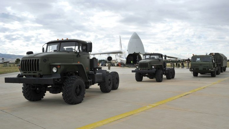 Rússia realiza nova entrega de material de mísseis à Turquia